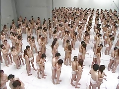 Оргия тысячи японских пар в большом зале на сотни видео камер